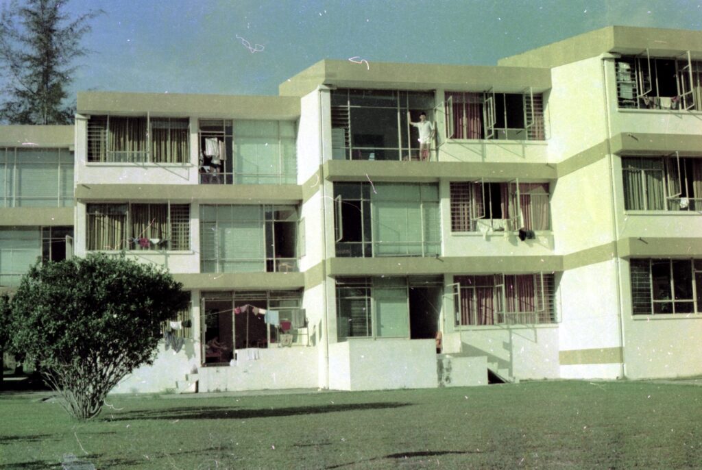 1977 Pasir Ris Chalet with Wang Lock Tong