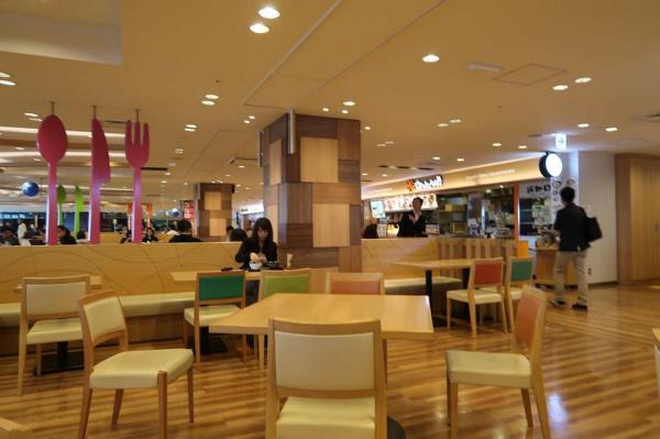 New Chitose Airport - Food Court