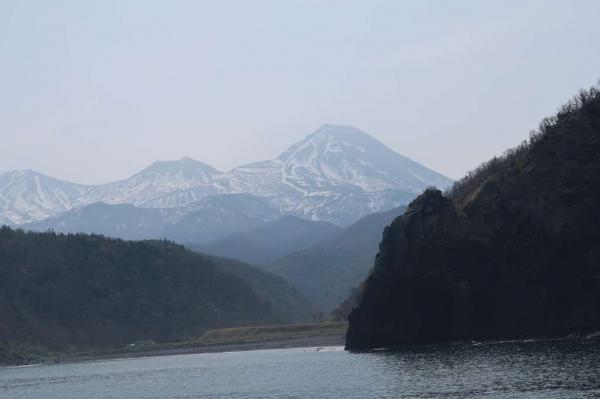 Shiretoko Cruise - Mountain View
