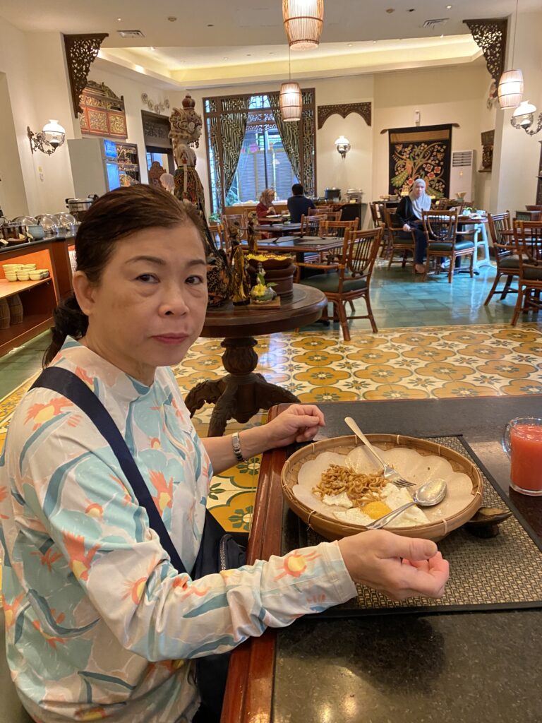 Breakfast at Bumi Surabaya