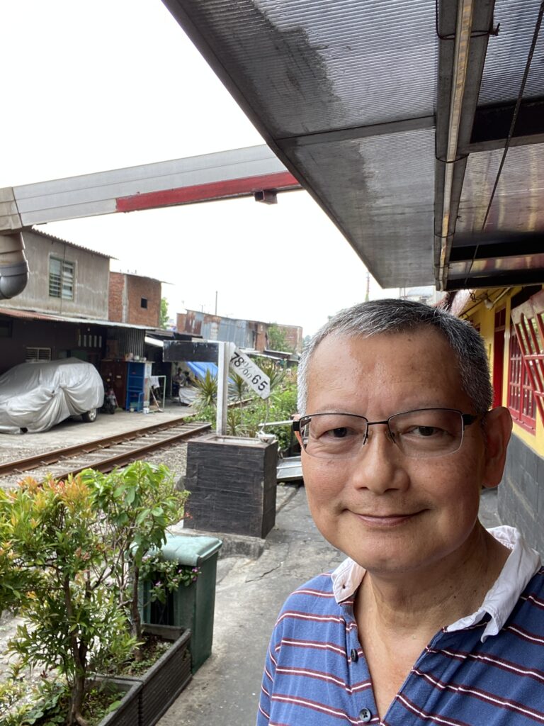 Bakso Malang President for lunch next to railway track