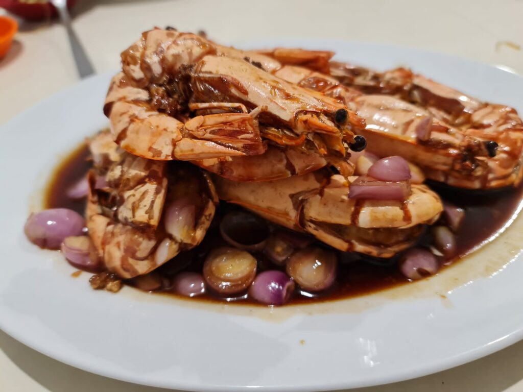 Lunch at Kwang Tong Restaurant Surabaya