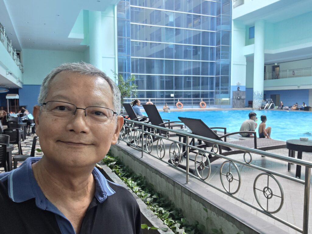Pacific Palace Hotel - Main Swimming Pool