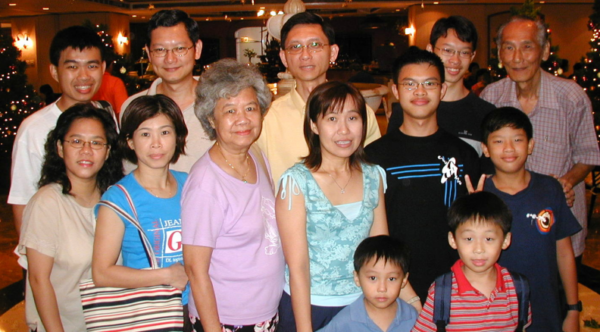 2002 Woon Khai Boon Family