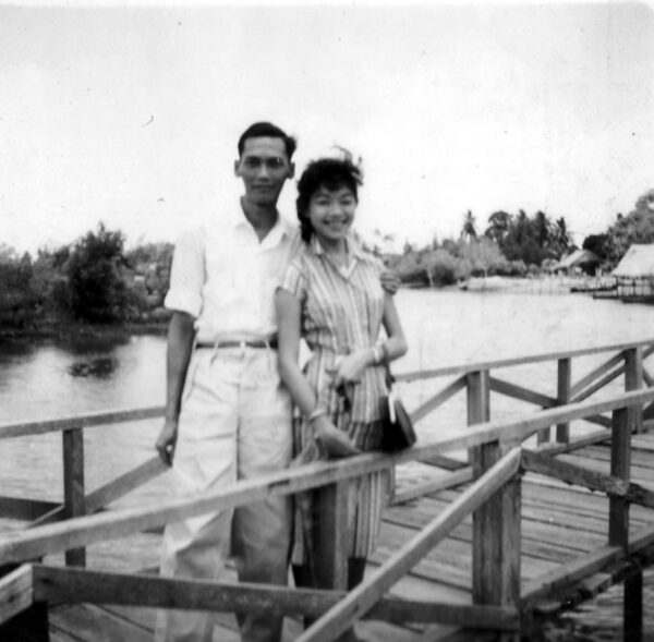1959 Father Mother @ Beach Broadwalk