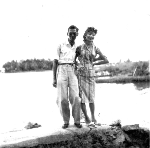 1959 Father Mother @ Beach Broadwalk