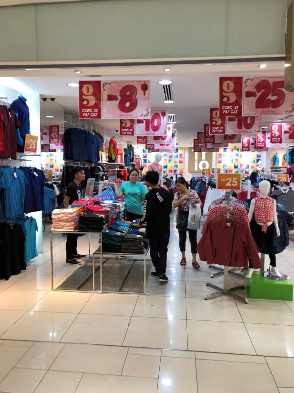 As we start our shopping walk, we saw a Ladies' clothing shop having a bargain sales of shirts at 8 Ringgits !