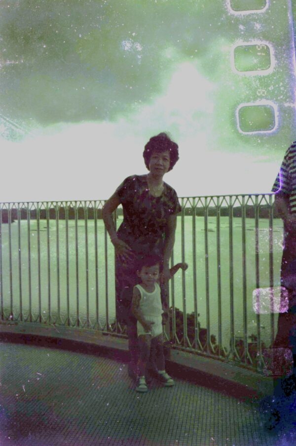 1988 - Derrick and Eric Woon visit to Seletar Reservoir