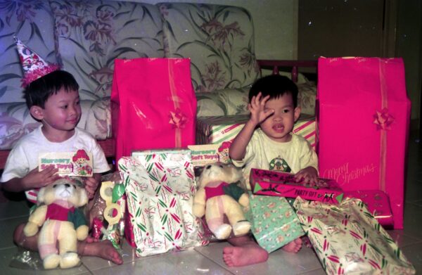 1990 Derrick and Eric at Ghim Moh Home