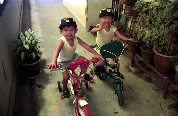 1990 Derrick and Eric at Ghim Moh Home
