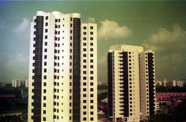 1992 Parc Oasis under construction