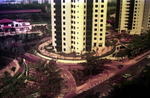 1992 Parc Oasis under construction