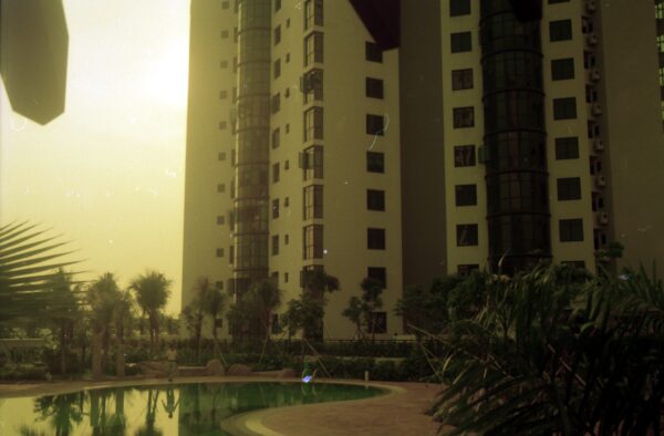 1992 Parc Oasis under construction