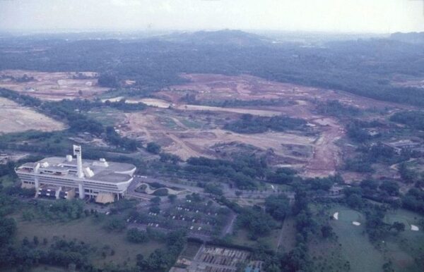 1970s to 2020 Jurong East, from direction of Jurong Town Hall