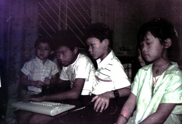 1985 House warming celebration at our first home Jurong West Block 417
