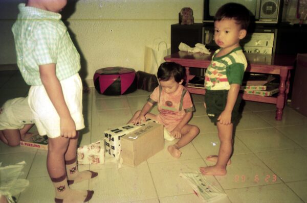 1989 Derrick birthday party three years old