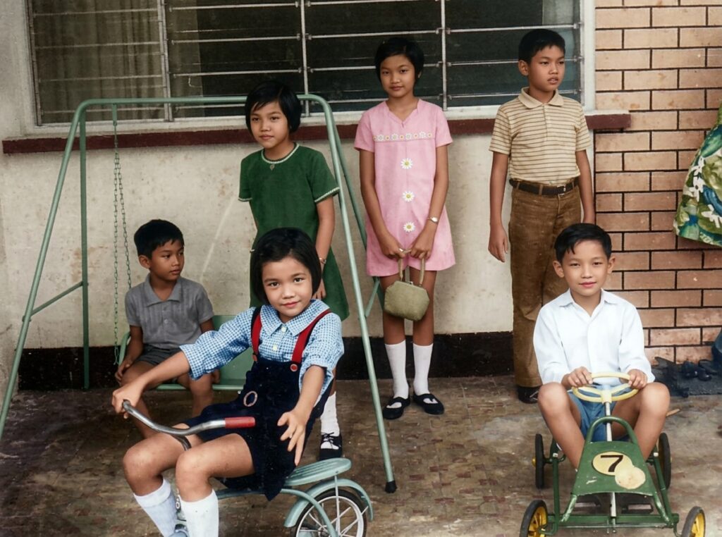 1970 - Jennifer Chan and Cousins